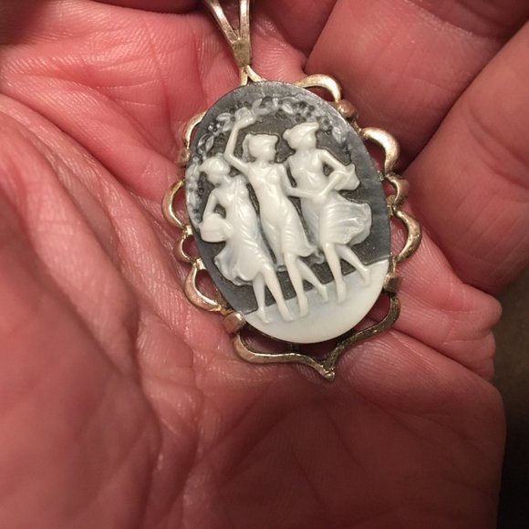 Cameo Pendant Antique Art Nouveau 3 Maidens Muses Goddesses Arts Sciences Litera - Picture 10 of 12